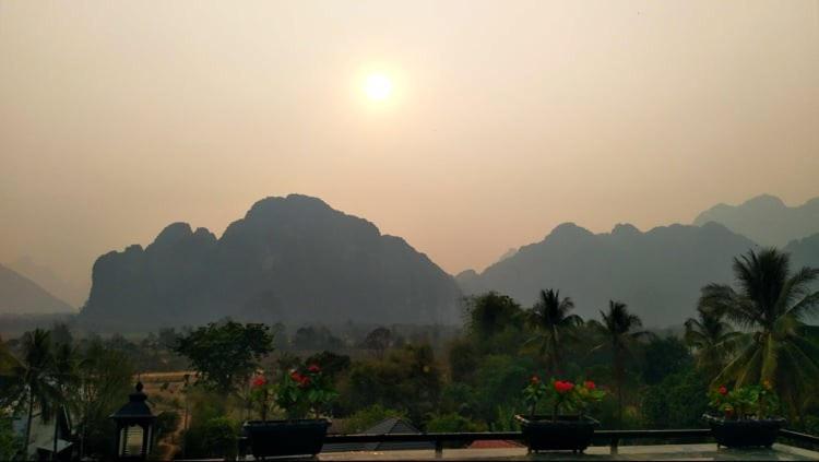 Sd View Hotel Vang Vieng Exteriér fotografie